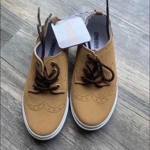 Boys shoes- size 1 NWT